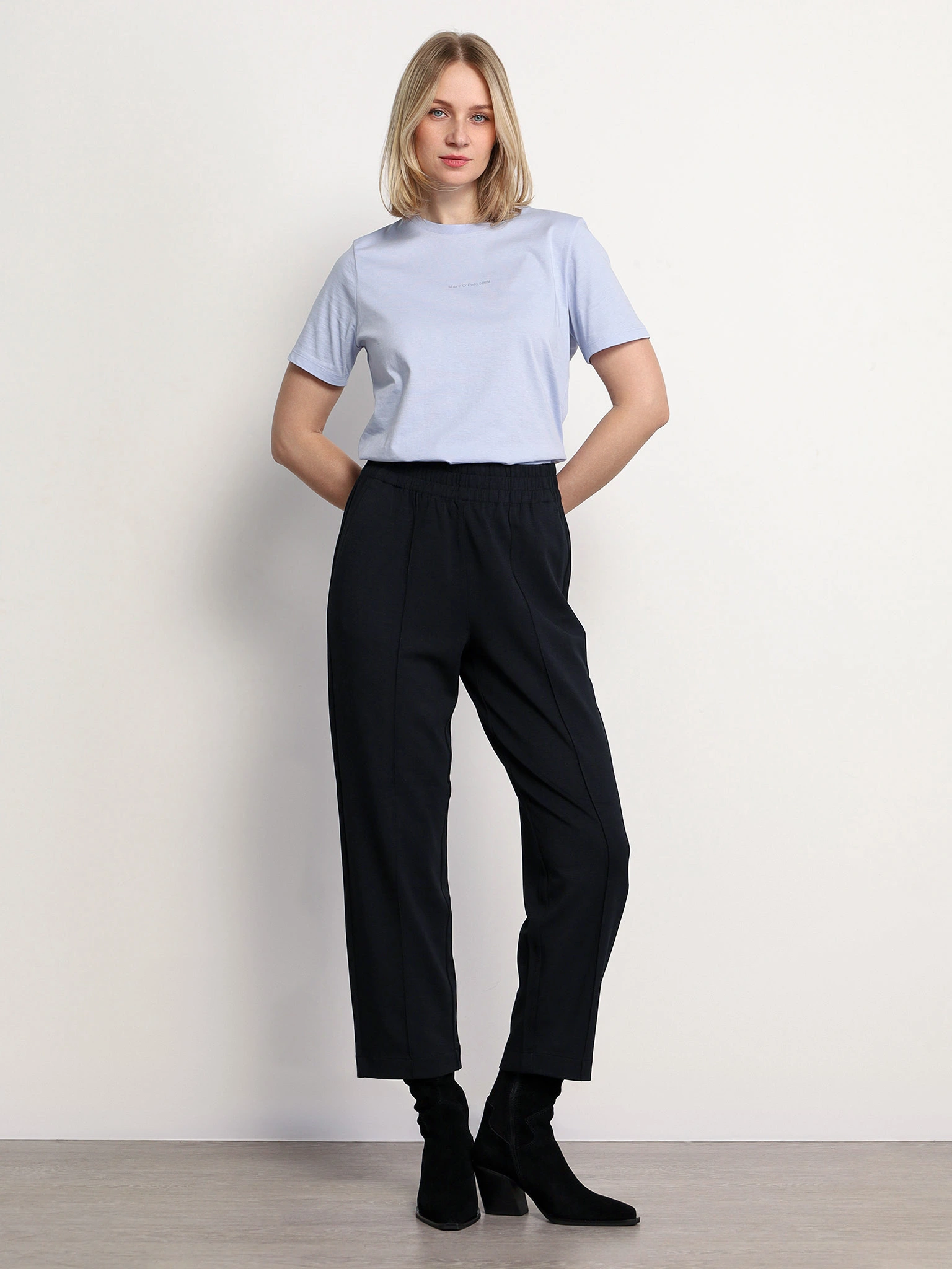 Футболка голубого цвета из хлопка